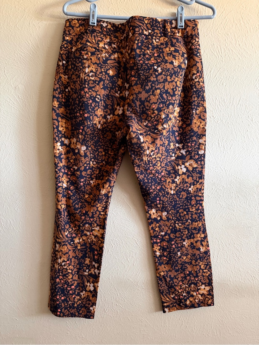 Anthropologie “The Essential Slim” women’s pants, size 10 - Picture 2 of 3